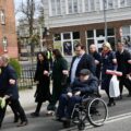 Na zdjęciu osoby idące w marszu, wśród nich Patrycja Pabich, Monika Maćkowiak, senator Jan Libicki.