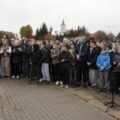 Na zdjęciu uczniowie szkoły.