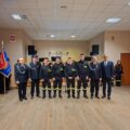Grupowe zdjęcie, na którym znajduje się wójt i druhowie.