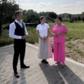 Na zdjęciu widoczny zastępca wójta, radna i sołtys.